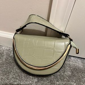 Green purse